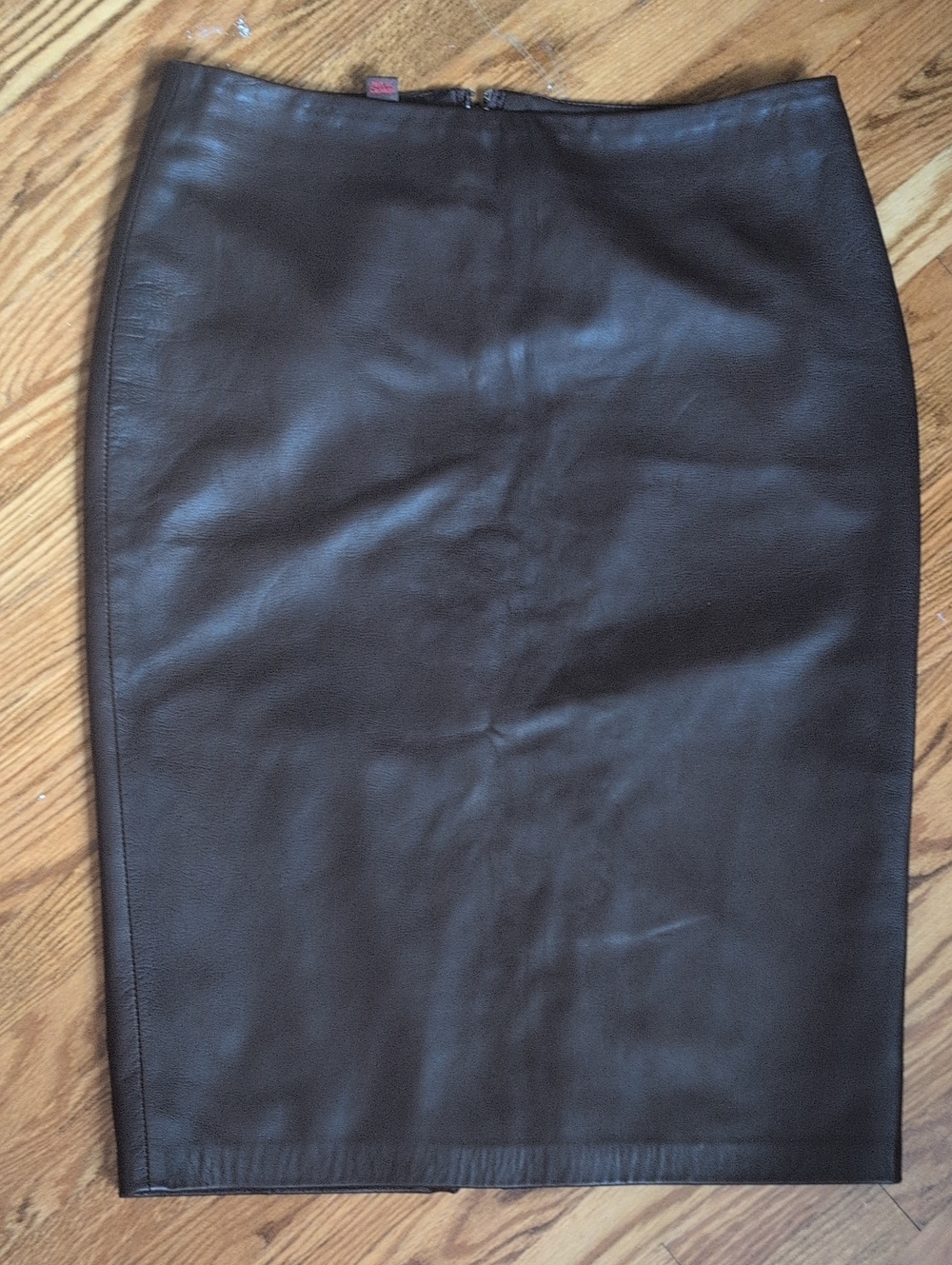 Danier Chocolate Brown Pencil Leather Skirt with a Zipper Slit At Back US6